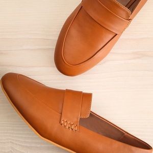 Matt & Nat Ivy loafers in “Chili” vegan leather